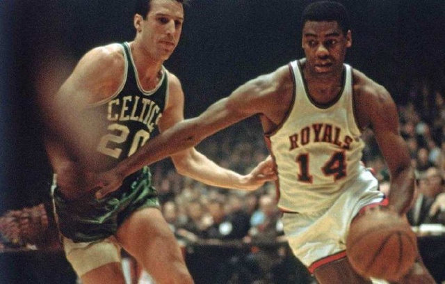 是防守端的 是防守端的