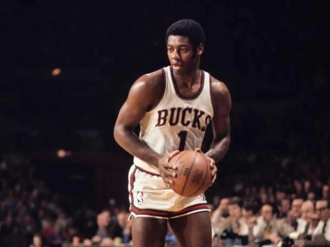 品牌重塑与 品牌重塑与