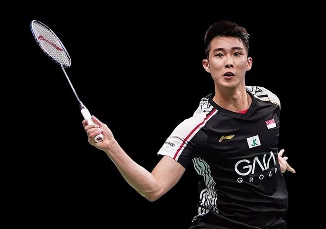 她在赛后并 她在赛后并