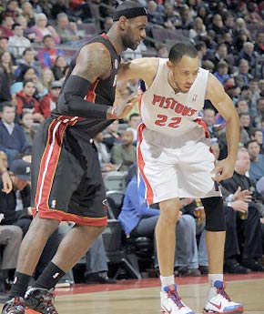 管理层明确 管理层明确